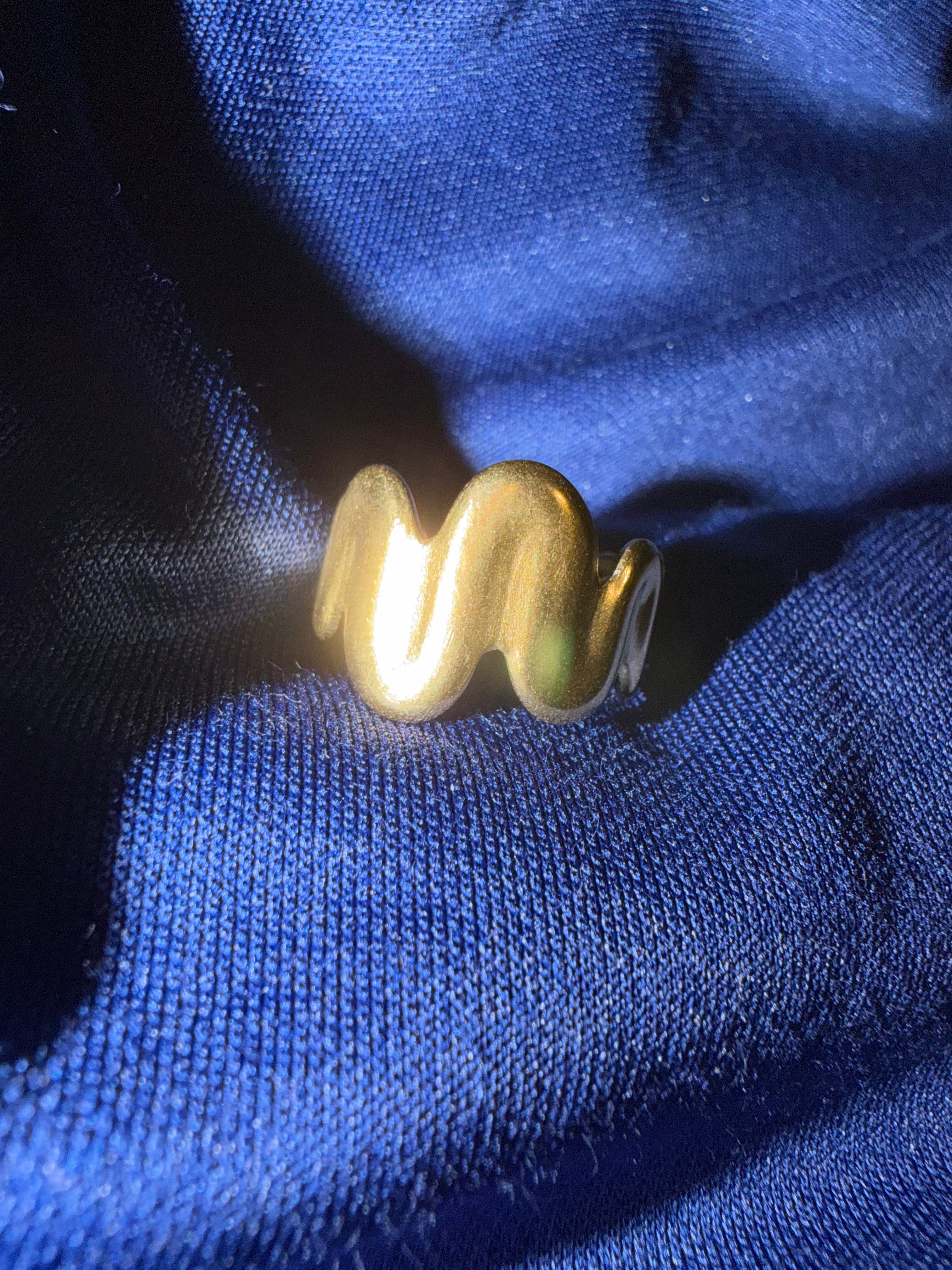 Wavy Gold Ring (adjustable)￼
