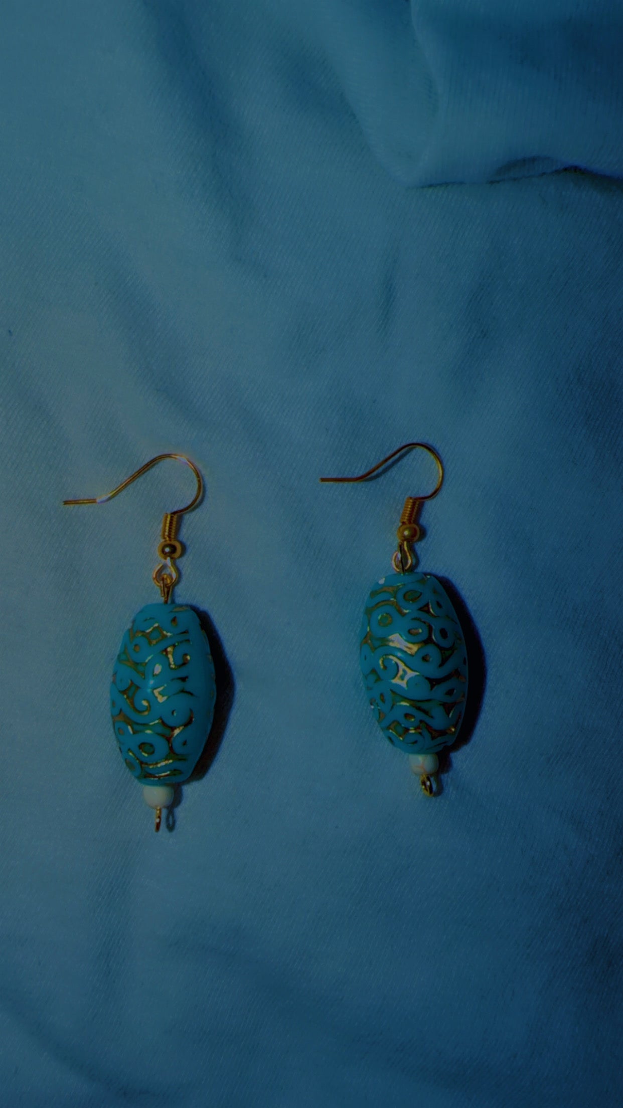 The Queens earrings by Ravi Blue