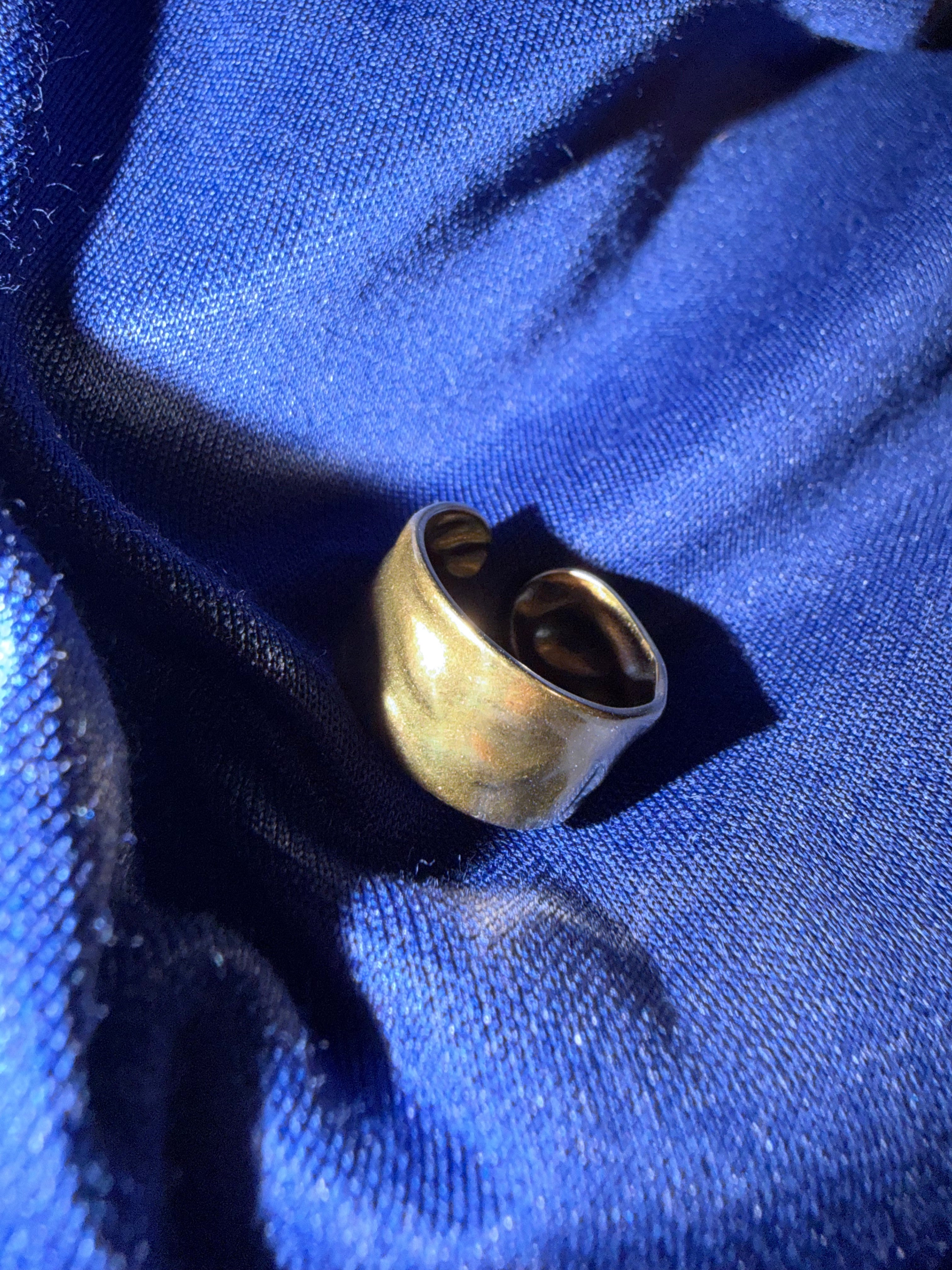 Men’s Gold Band Ring (adjustable)￼