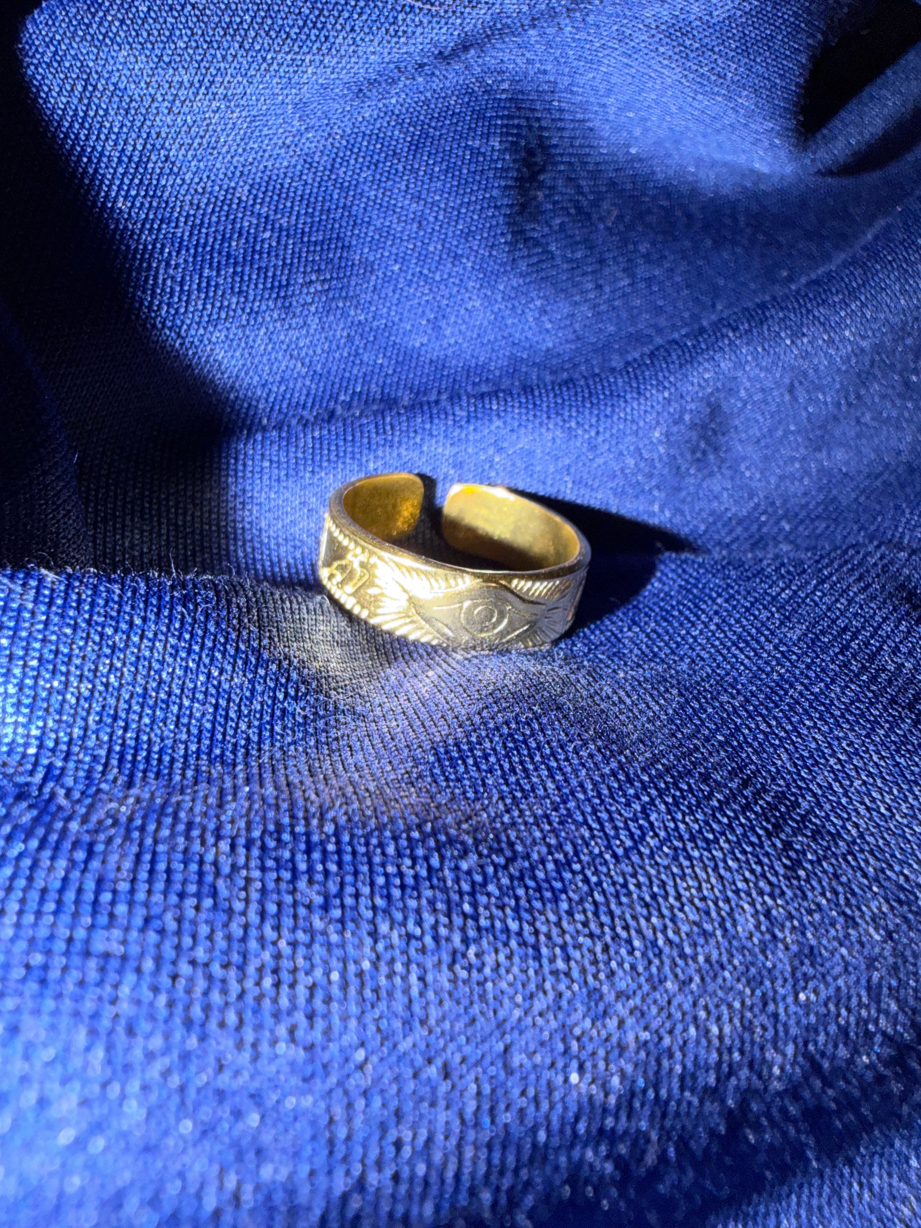 Men’s Gold Evil Eye Ring (adjustable)￼