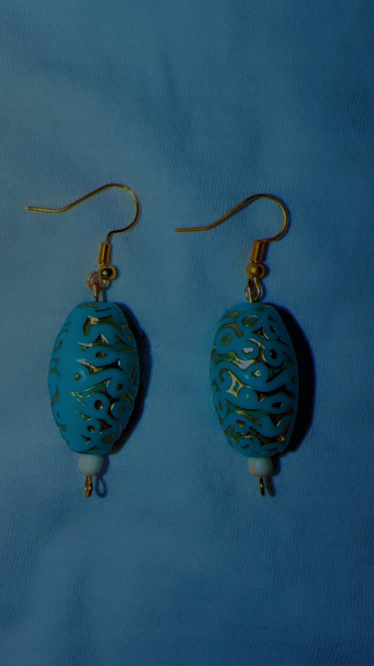 The Queens earrings by Ravi Blue