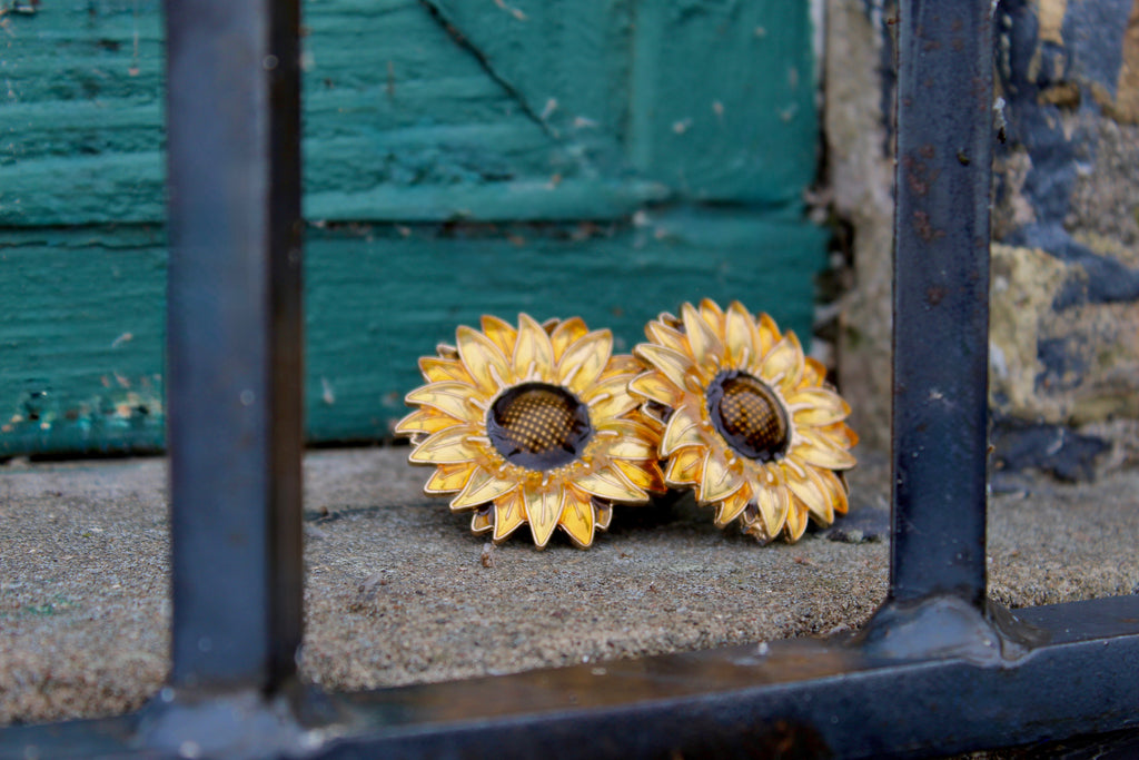 Sunflower Ring by Ravi Blue. (Size10)