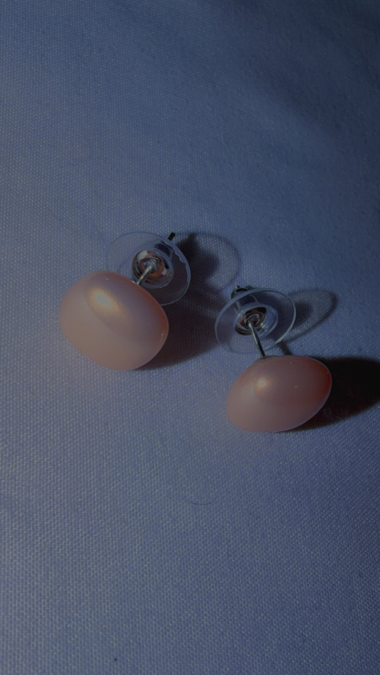 Nude earrings