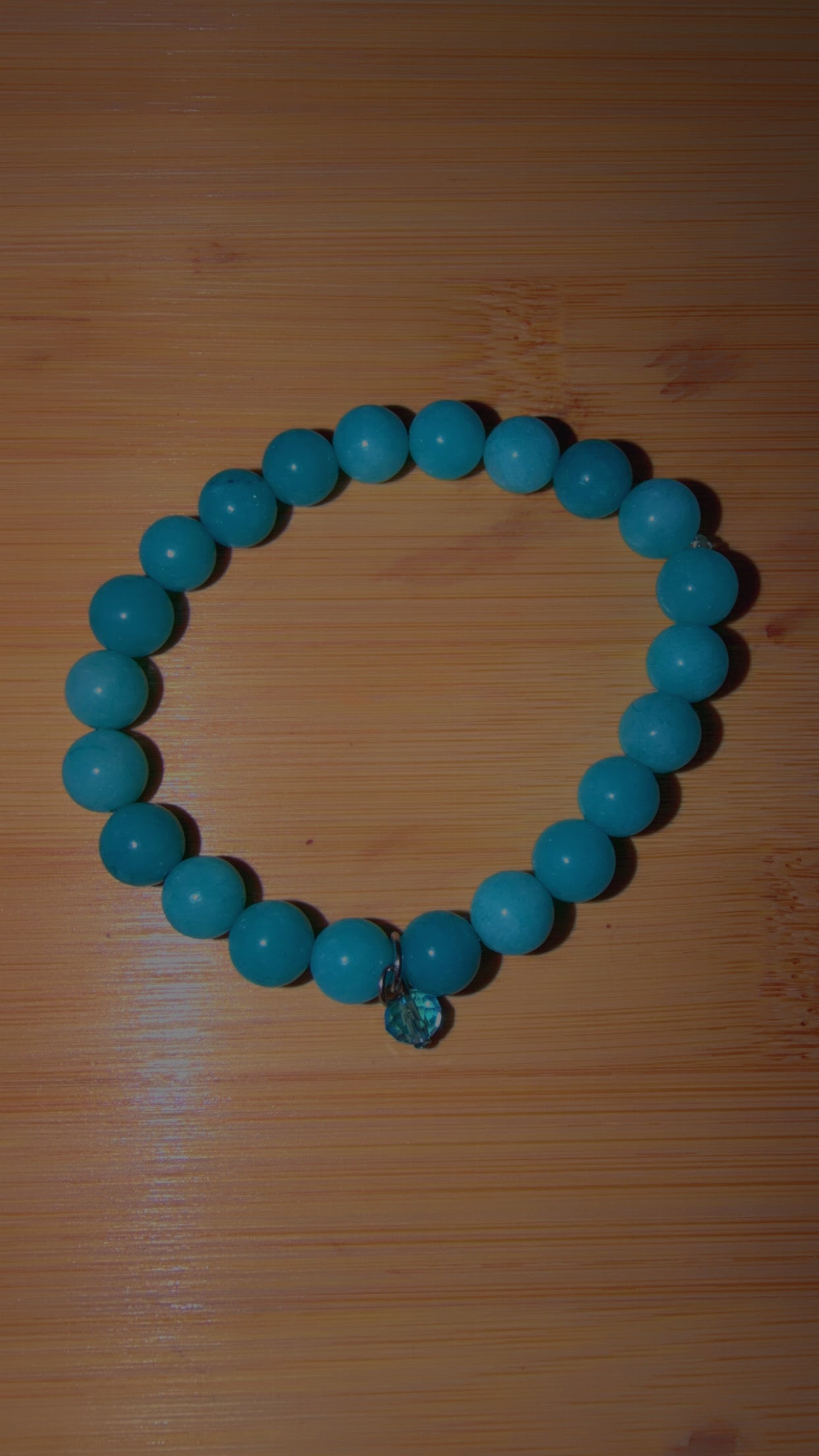 Turquoise bead bracelet ￼