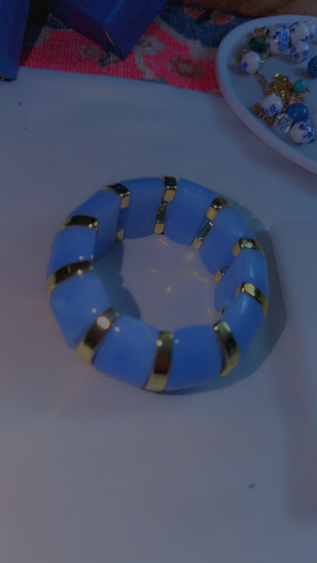 Blue & Gold expandable bangle ￼
