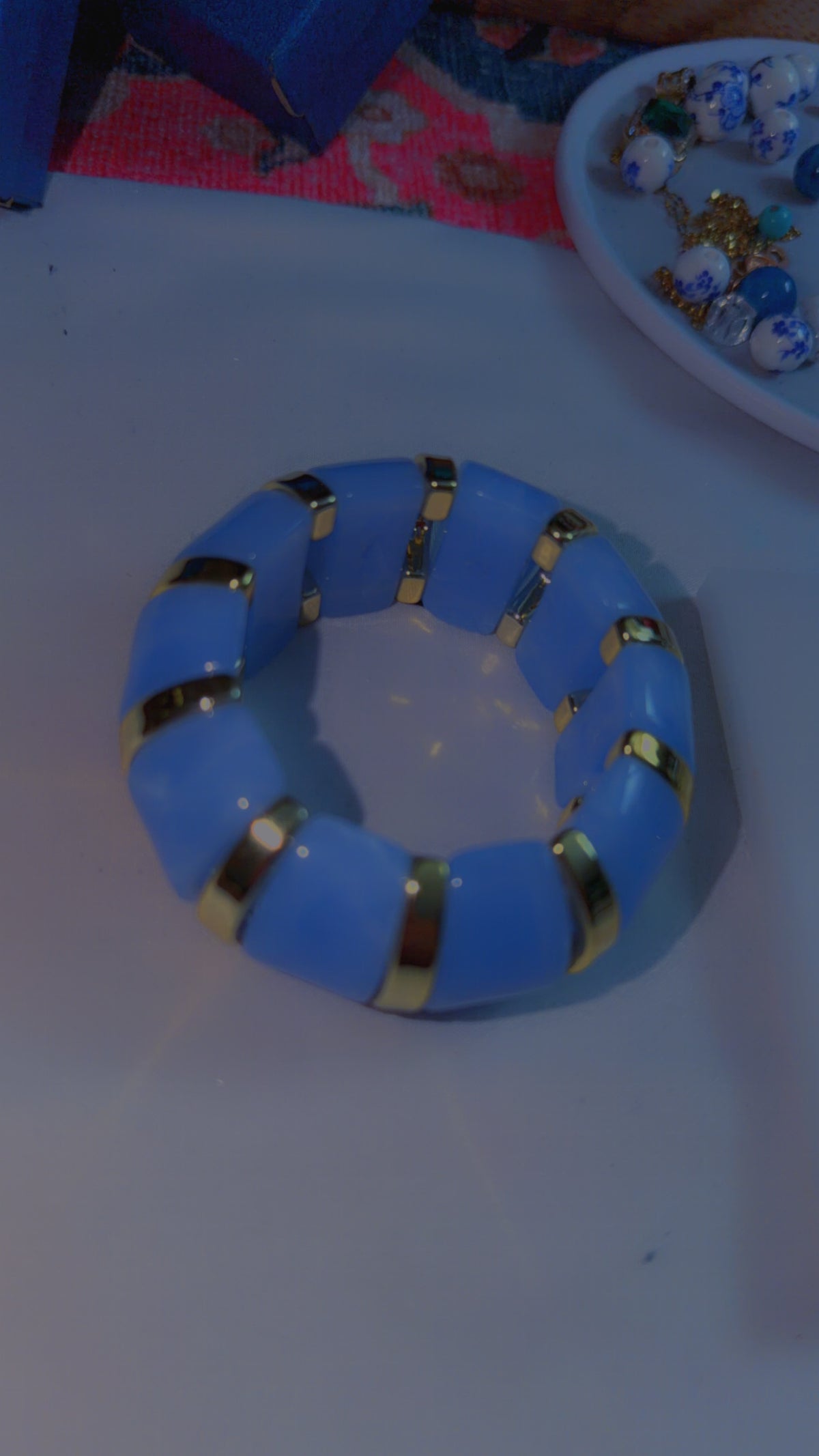Blue & Gold expandable bangle ￼