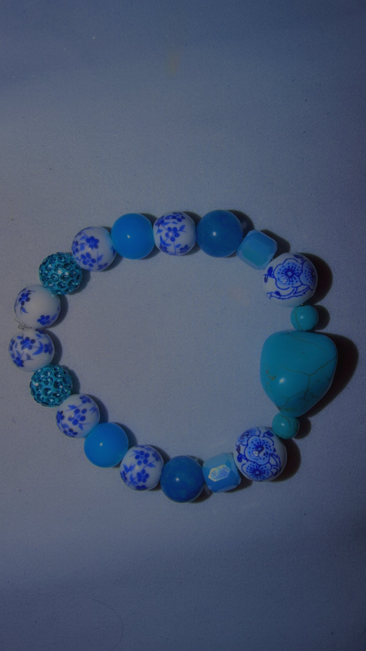 Blue bracelet with turquoise rock￼